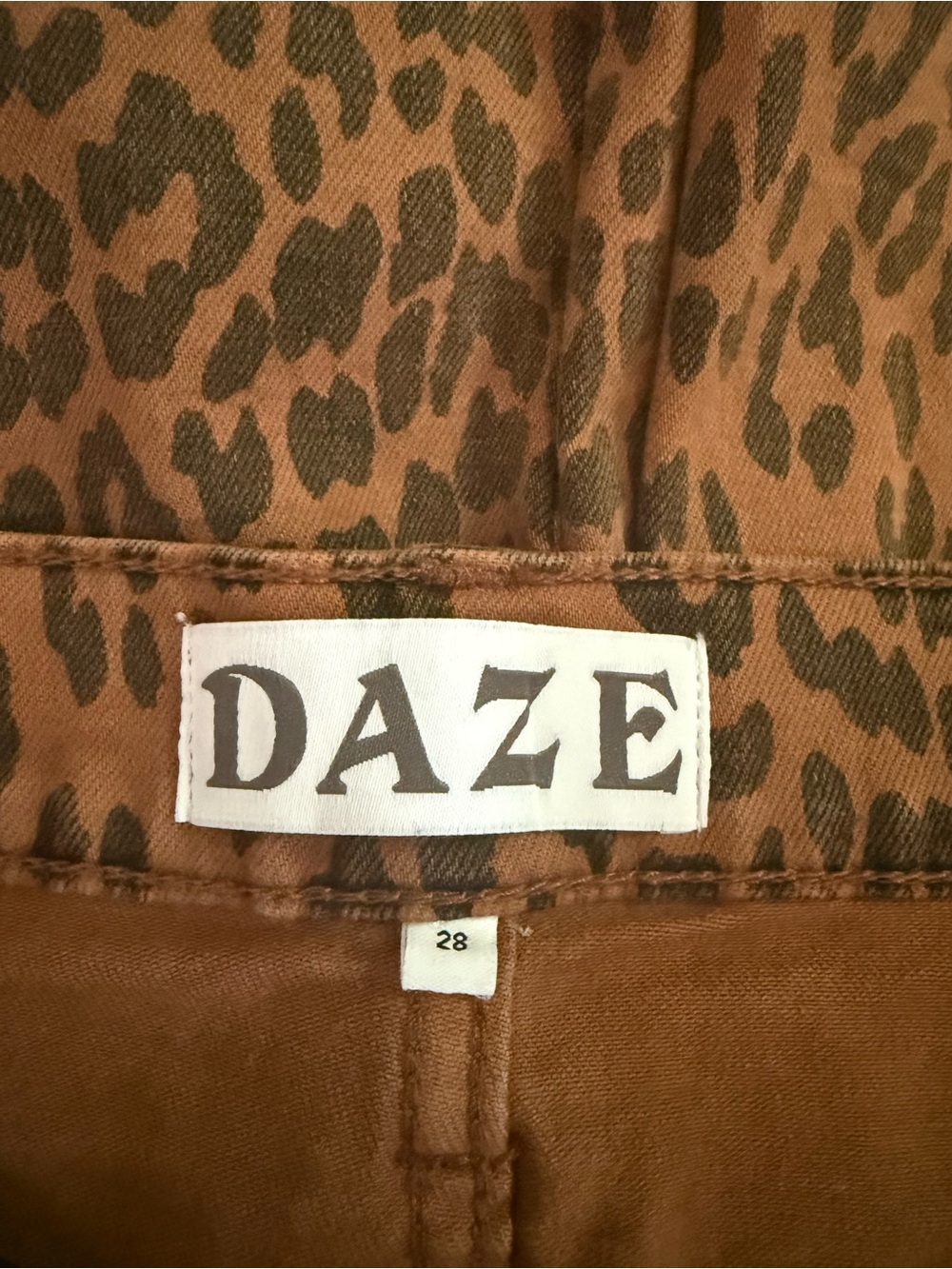 Daze High-Rise Brown Leopard Wide Leg Jeans - Picture 5 of 6